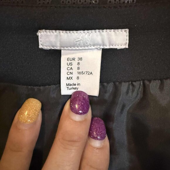 H&M Black Jacquard Pattern Mini Skirt Size 8 Festive Holiday New Year’s Party - Picture 7 of 8